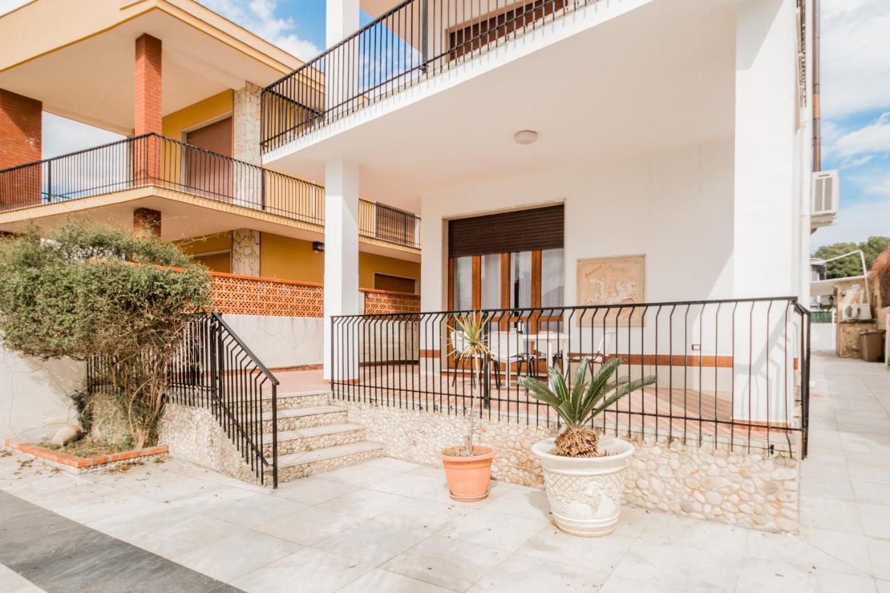 Terre Di Mare Near The Sandy Beach With Pool, Parking & Wifi Фонтане-Бьянке Экстерьер фото